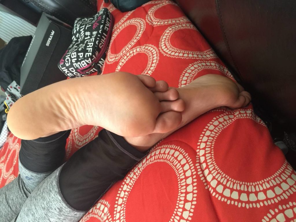 Pieds féminins