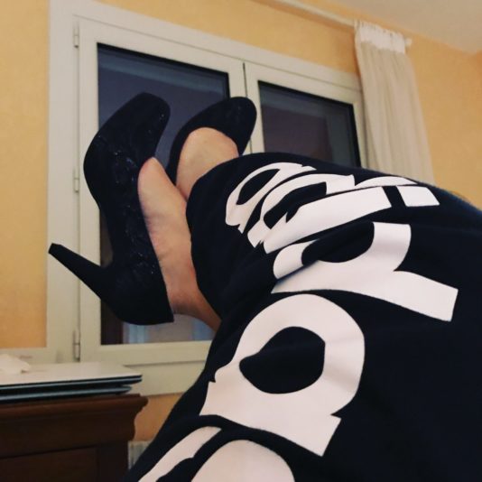 {"DeviceAngle":-0.06916574388742447}