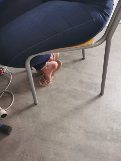 pied au travail a publier
